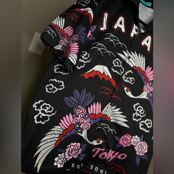 All Over Print Buttons Up Shirt- Japan - Picture 3 of 3